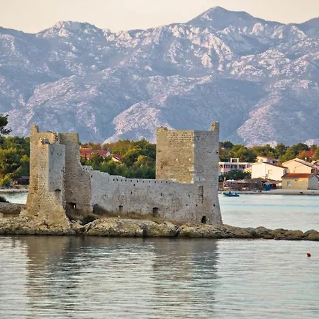 Apartment In With Sea View, Terrace, Air Conditioning, Wifi 4593-1 *