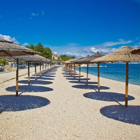 Apartment In With Sea View, Terrace, Air Conditioning, Wifi 4593-1 *