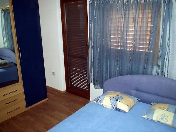 Apartment In With Sea View, Terrace, Air Conditioning, Wifi 4593-1 Vir